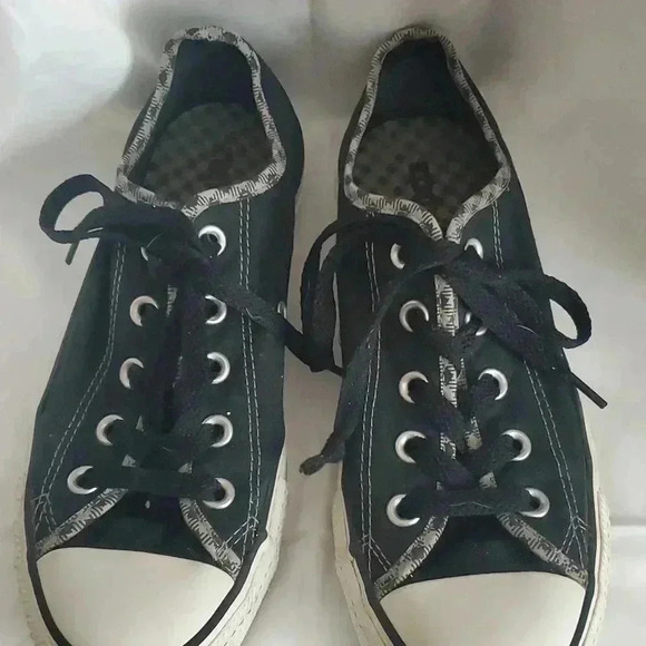 All star converse sneakers - Picture 5 of 11